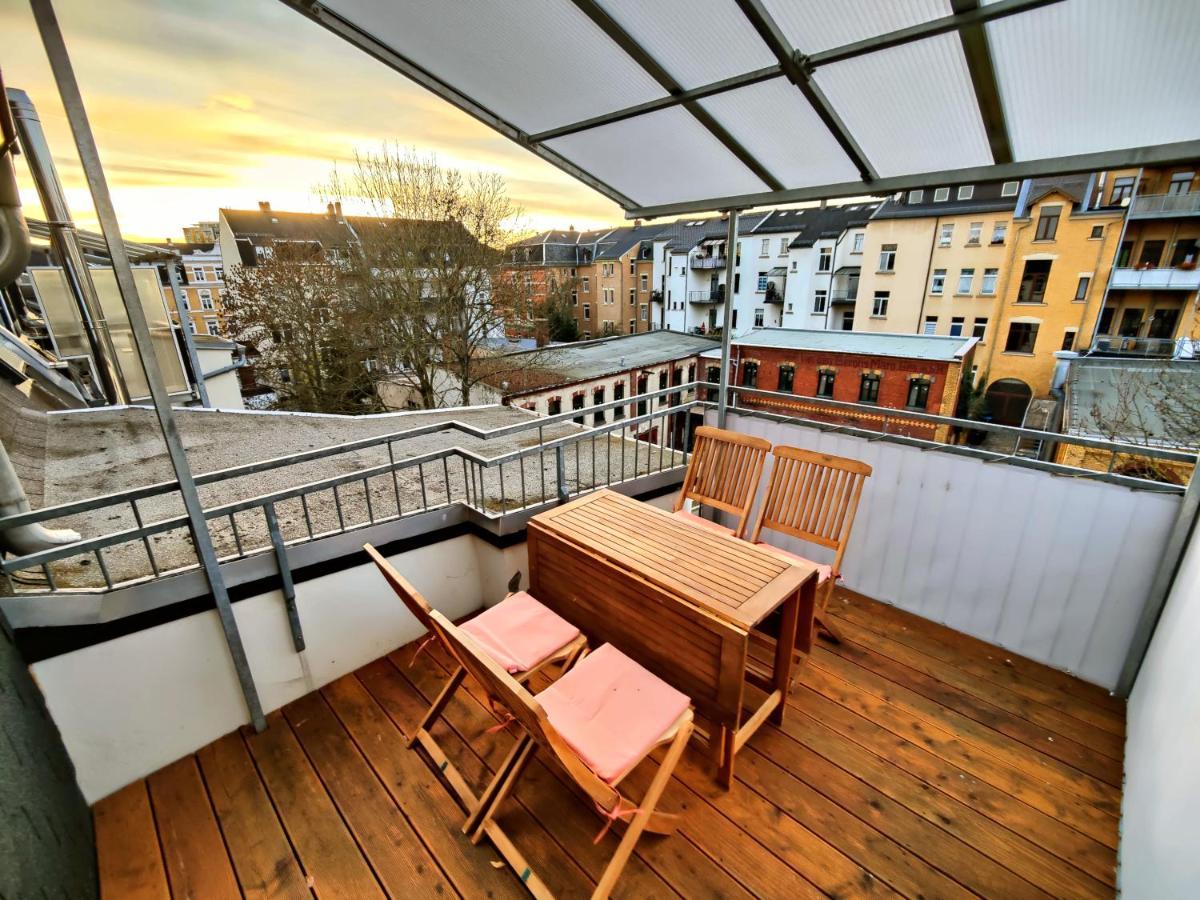 Yourfavoritebed 100M2 Designwohnung Mit Vollausstattung Plauen Exterior photo