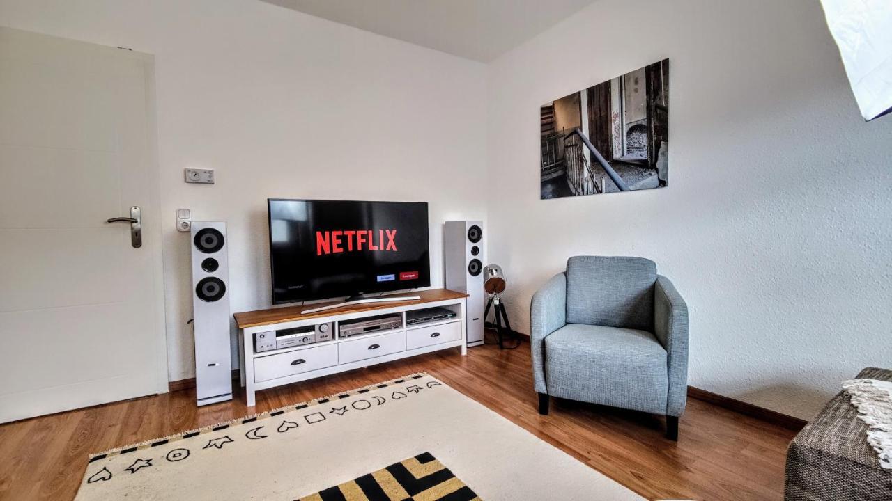 Yourfavoritebed 100M2 Designwohnung Mit Vollausstattung Plauen Exterior photo